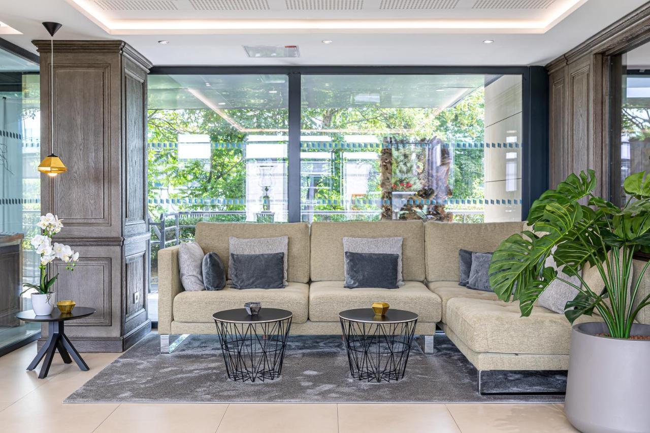 Les Jardins De St Cloud Aparthotel แซ็ง-กลู ภายนอก รูปภาพ