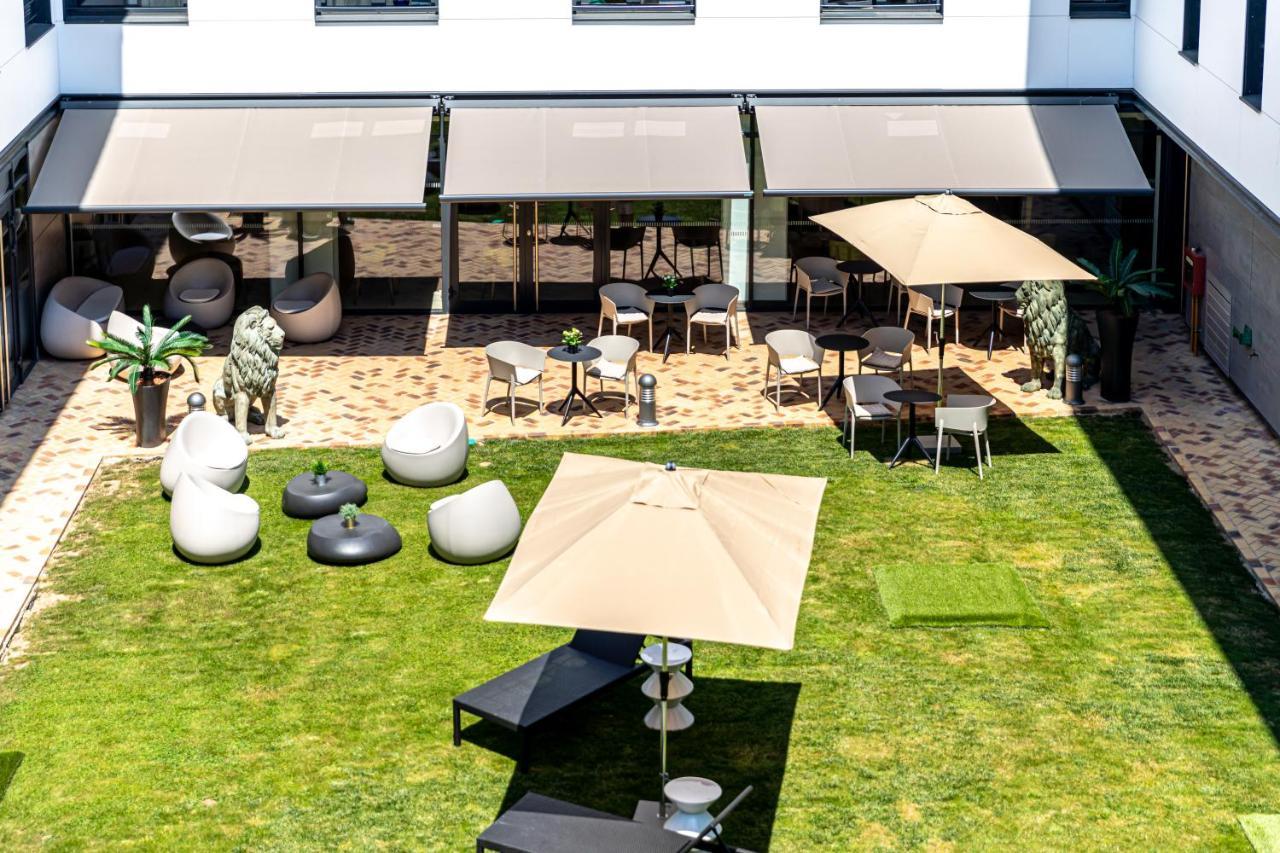 Les Jardins De St Cloud Aparthotel แซ็ง-กลู ภายนอก รูปภาพ