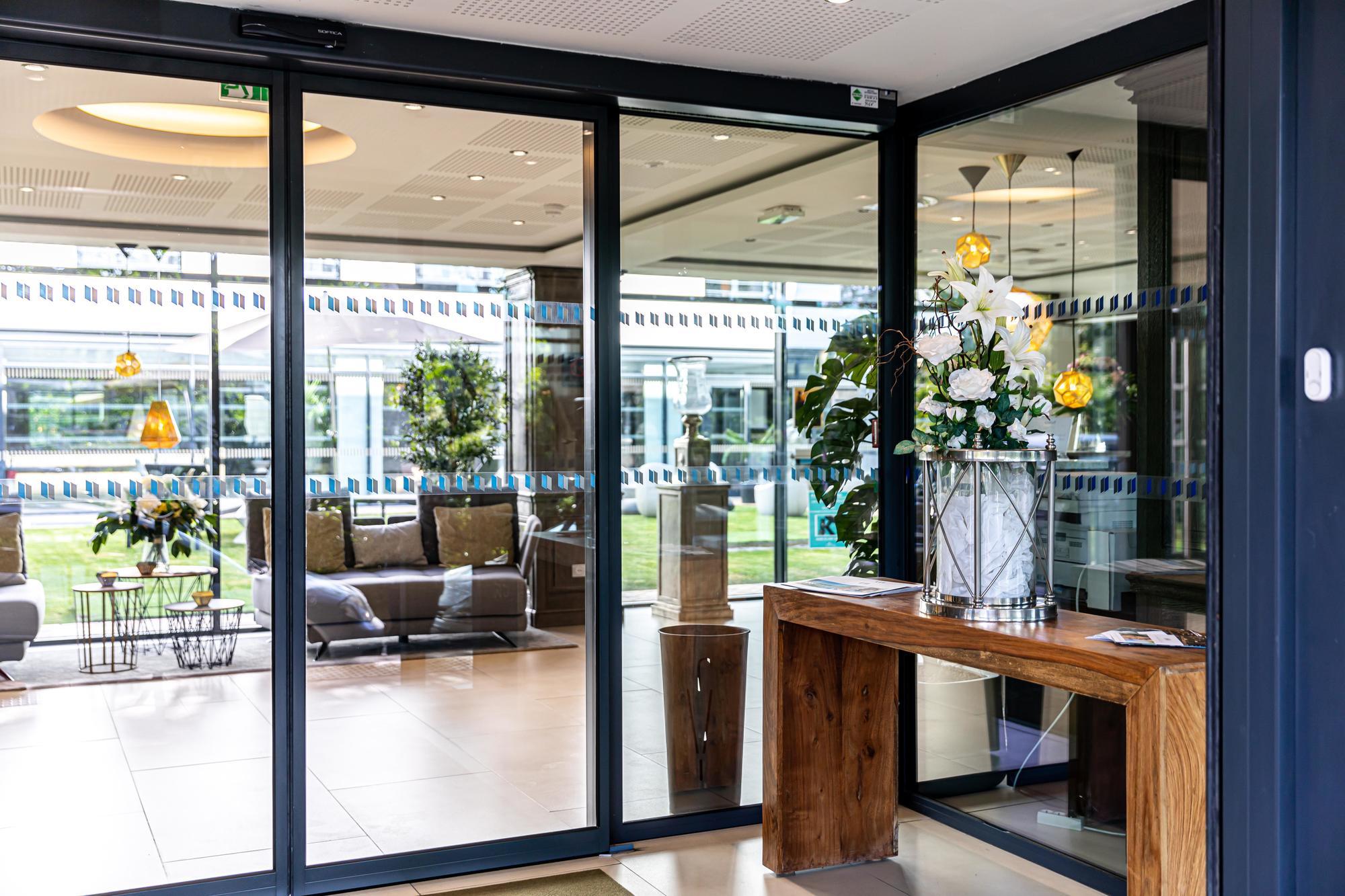 Les Jardins De St Cloud Aparthotel แซ็ง-กลู ภายนอก รูปภาพ